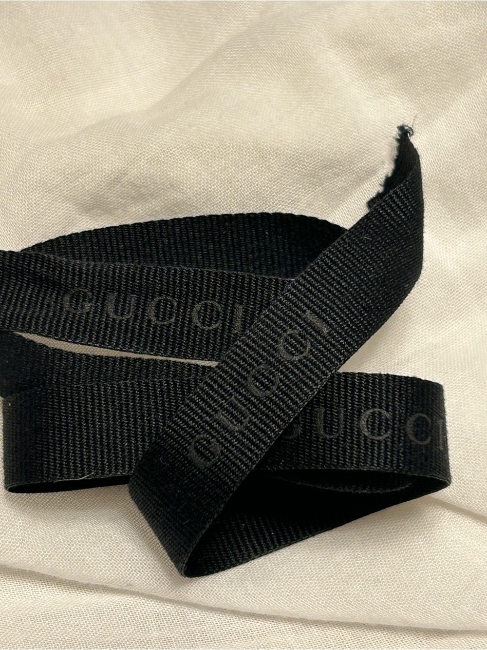 Gucci Ribbon - Picture 3 of 3